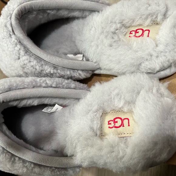 UGG Fluff Curly Cue Slide Slippers size 11 - Picture 8 of 9